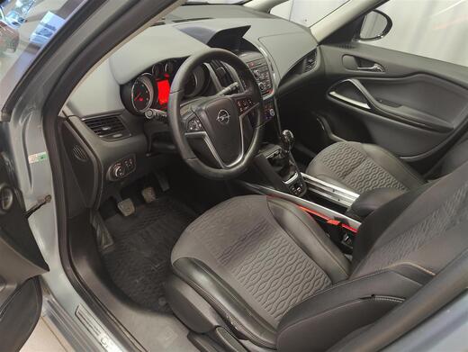 Opel Zafira Tourer vaihtoauto