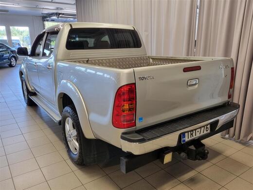 Toyota Hilux vaihtoauto
