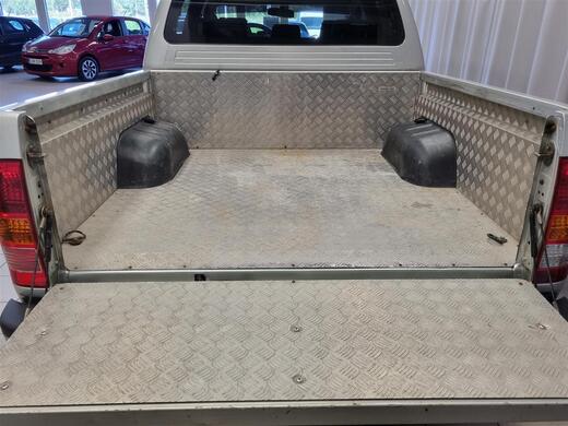 Toyota Hilux vaihtoauto
