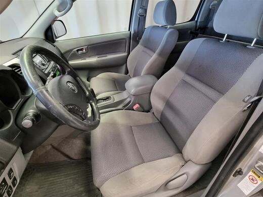 Toyota Hilux vaihtoauto