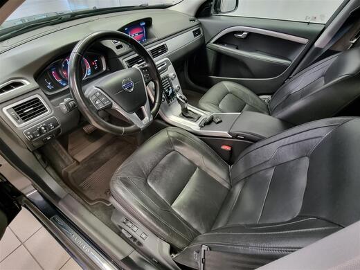 Volvo V70 vaihtoauto