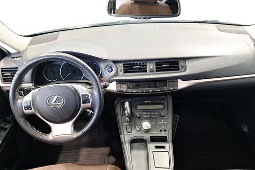 Lexus CT vaihtoauto