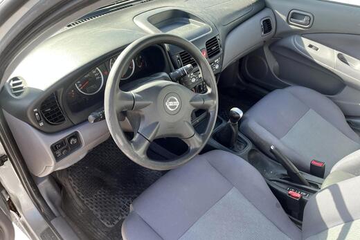 Nissan Almera vaihtoauto