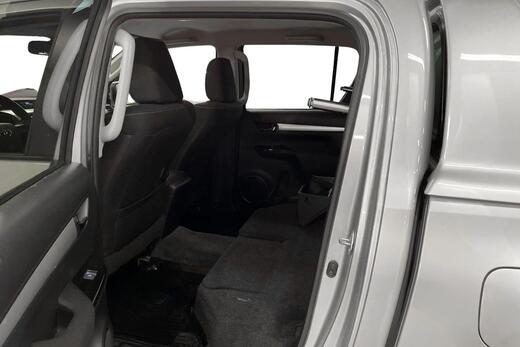 Toyota Hilux vaihtoauto