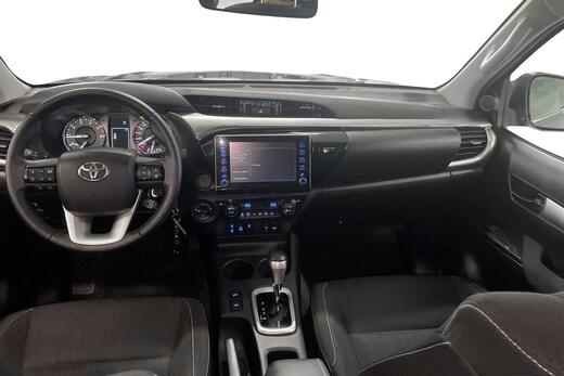 Toyota Hilux vaihtoauto