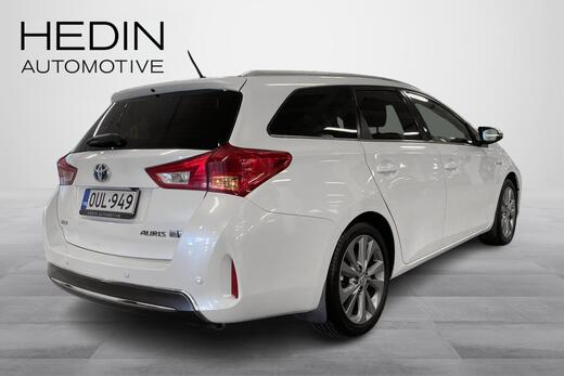 Toyota Auris vaihtoauto