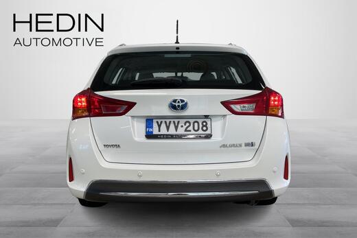 Toyota Auris vaihtoauto