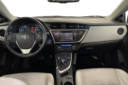 Toyota Auris vaihtoauto