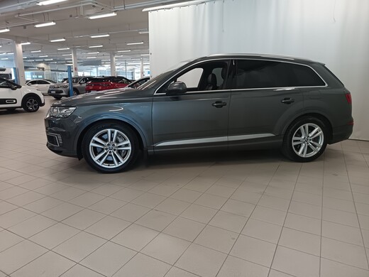 Audi Q7 vaihtoauto
