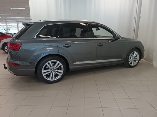 Audi Q7 vaihtoauto