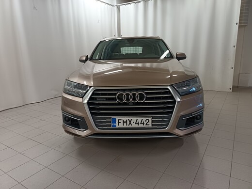Audi Q7 vaihtoauto