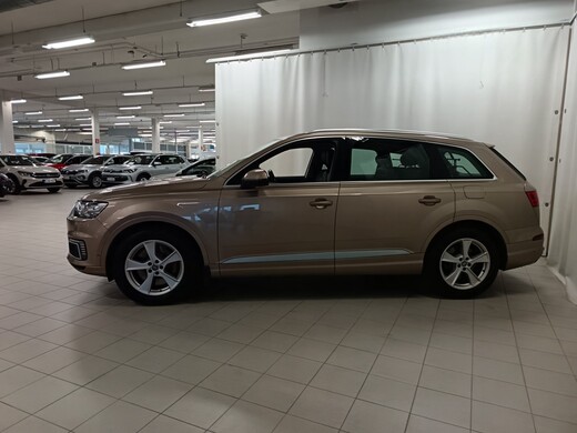 Audi Q7 vaihtoauto