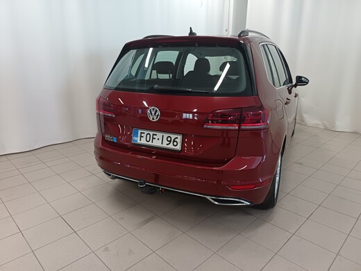 Volkswagen Golf Sportsvan vaihtoauto