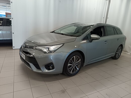 Toyota Avensis vaihtoauto