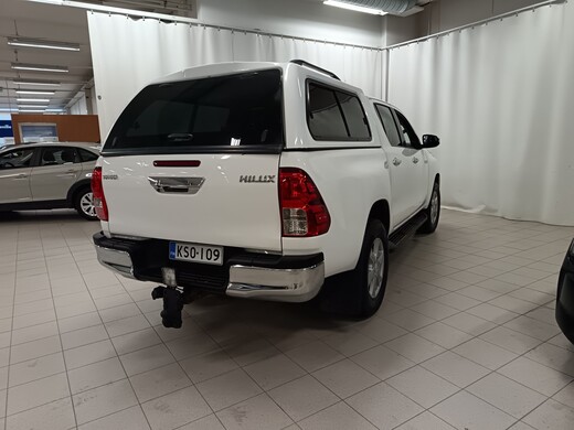 Toyota Hilux vaihtoauto