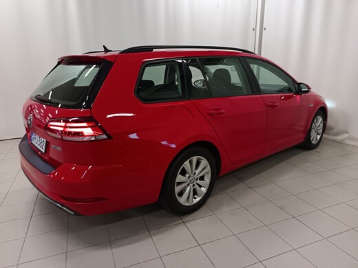 Volkswagen Golf vaihtoauto