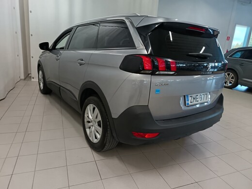Peugeot 5008 vaihtoauto