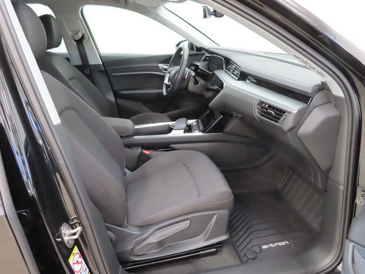 Audi Q8 e-tron vaihtoauto
