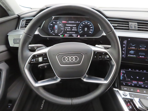 Audi Q8 e-tron vaihtoauto