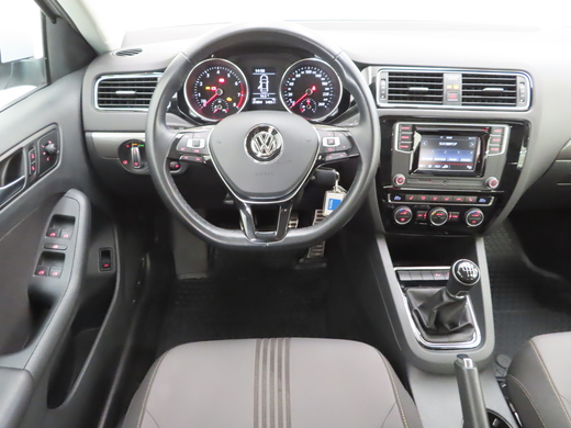 Volkswagen Jetta vaihtoauto