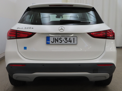 Mercedes-Benz GLA vaihtoauto