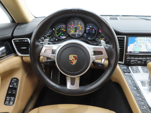 Porsche Panamera vaihtoauto