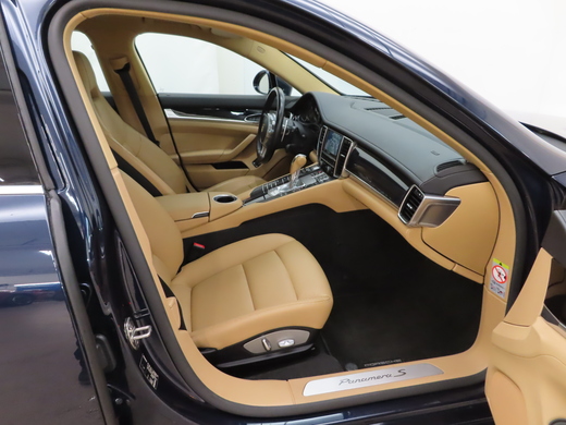 Porsche Panamera vaihtoauto