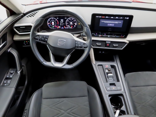 SEAT Leon Sportstourer vaihtoauto