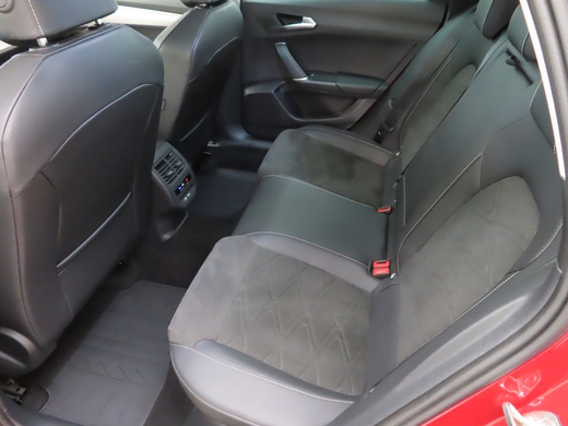 SEAT Leon Sportstourer vaihtoauto