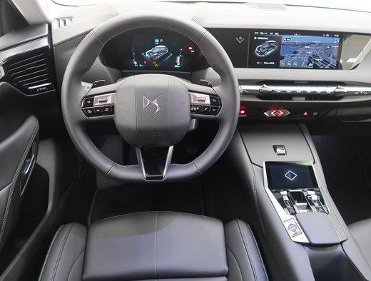 DS 4 vaihtoauto