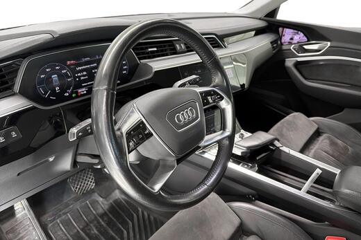 Audi e-tron vaihtoauto