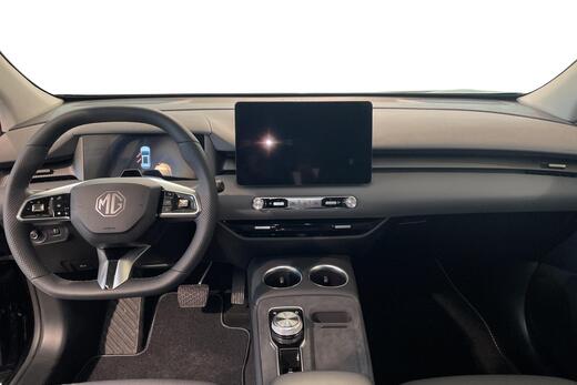 MG MGS5 EV vaihtoauto