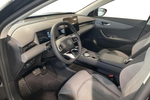 MG MGS5 EV vaihtoauto