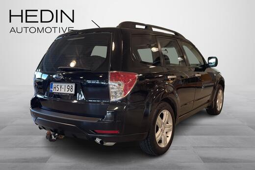 Subaru Forester vaihtoauto