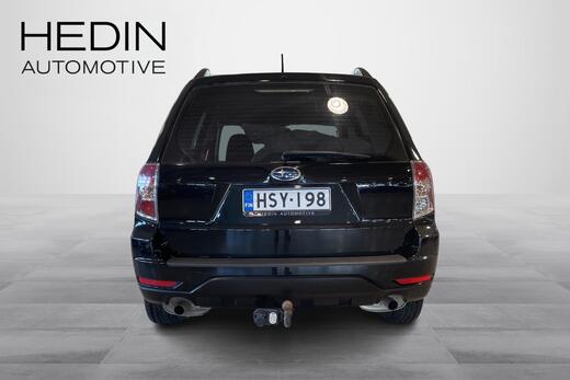 Subaru Forester vaihtoauto