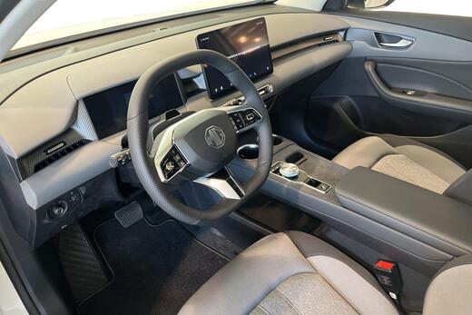 MG MGS5 EV vaihtoauto