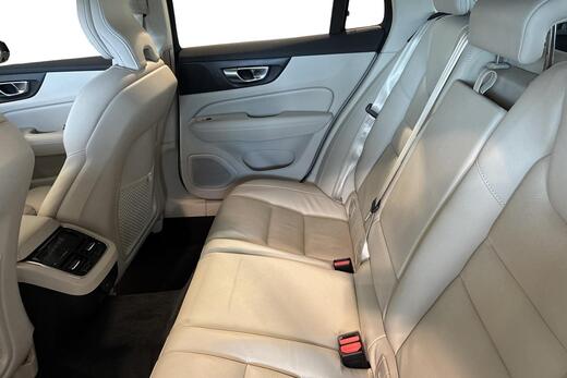 Volvo V60 Cross Country vaihtoauto