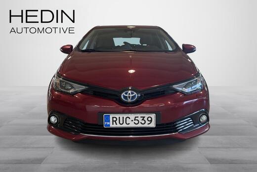 Toyota Auris vaihtoauto