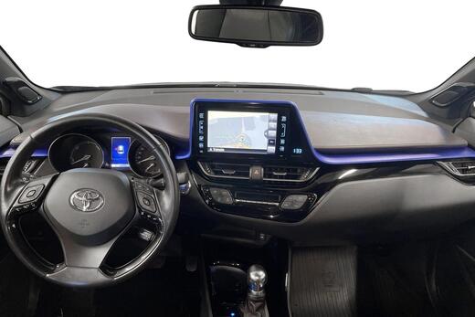 Toyota C-HR vaihtoauto