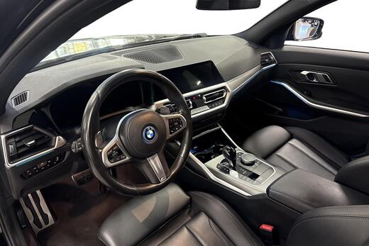 BMW 330 vaihtoauto