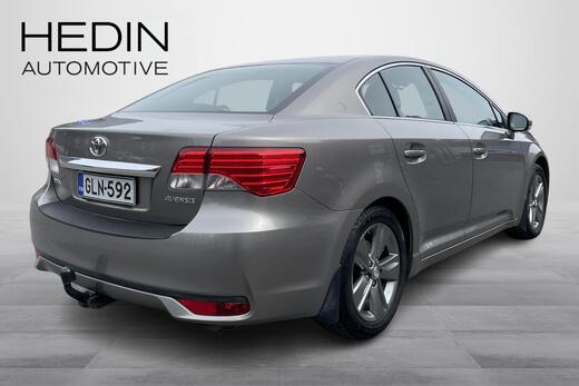 Toyota Avensis vaihtoauto