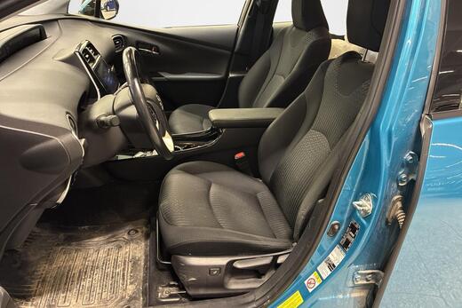 Toyota Prius Plug-in vaihtoauto