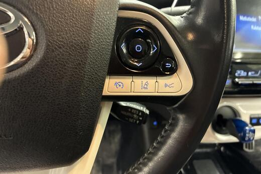 Toyota Prius Plug-in vaihtoauto