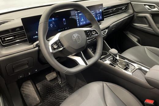 MG HS vaihtoauto