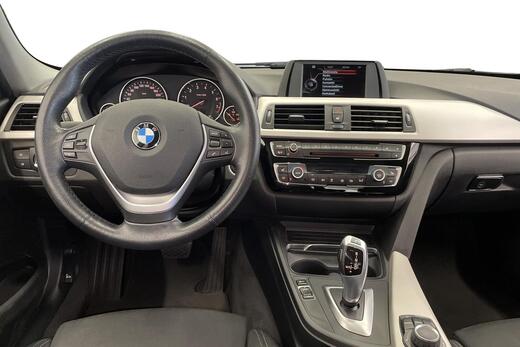 BMW 320 vaihtoauto