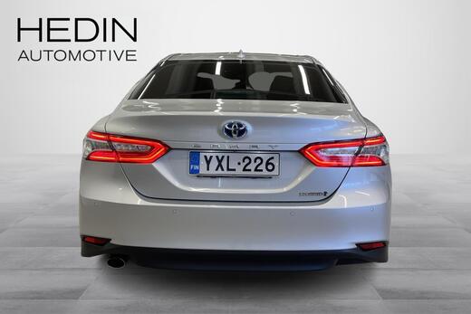Toyota Camry vaihtoauto
