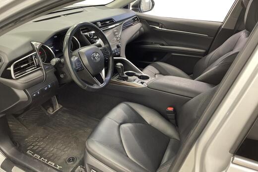 Toyota Camry vaihtoauto