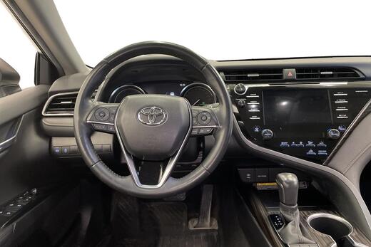 Toyota Camry vaihtoauto