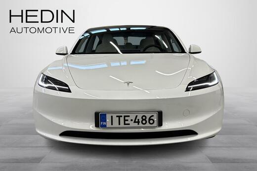 Tesla Model 3 vaihtoauto