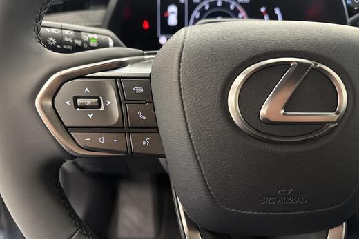 Lexus LBX vaihtoauto